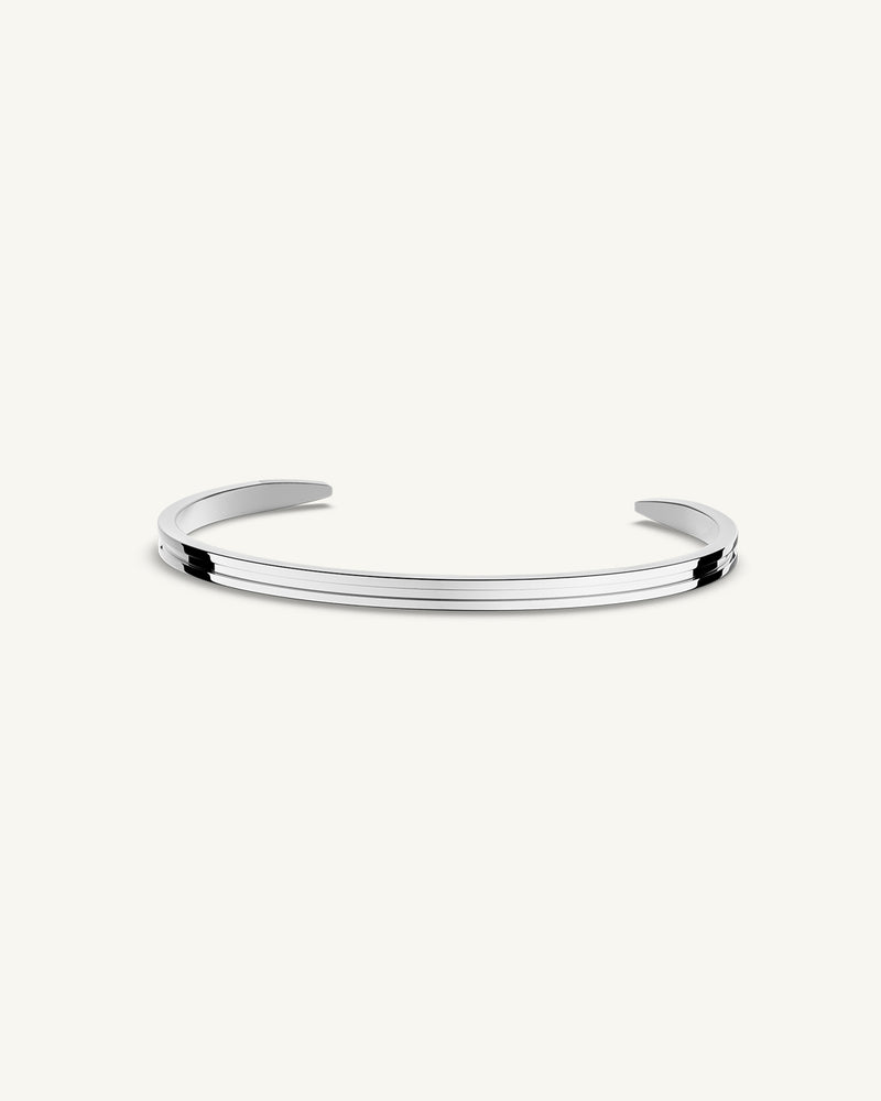 A Square Bangle in 925 Sterling Silver from Waldor & Co. The model is Demure Bangle Sterling Silver. 