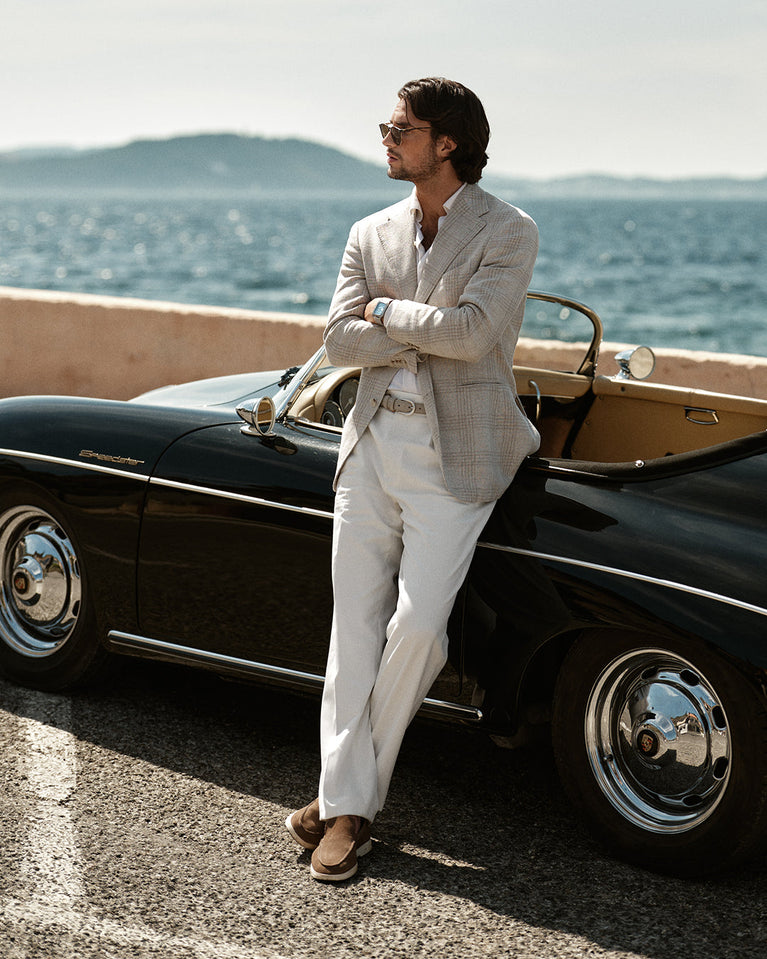  A square mens watch in silver from Waldor & Co. with light blue dial. Seiko movement. The model is Montel 40 Camogli.